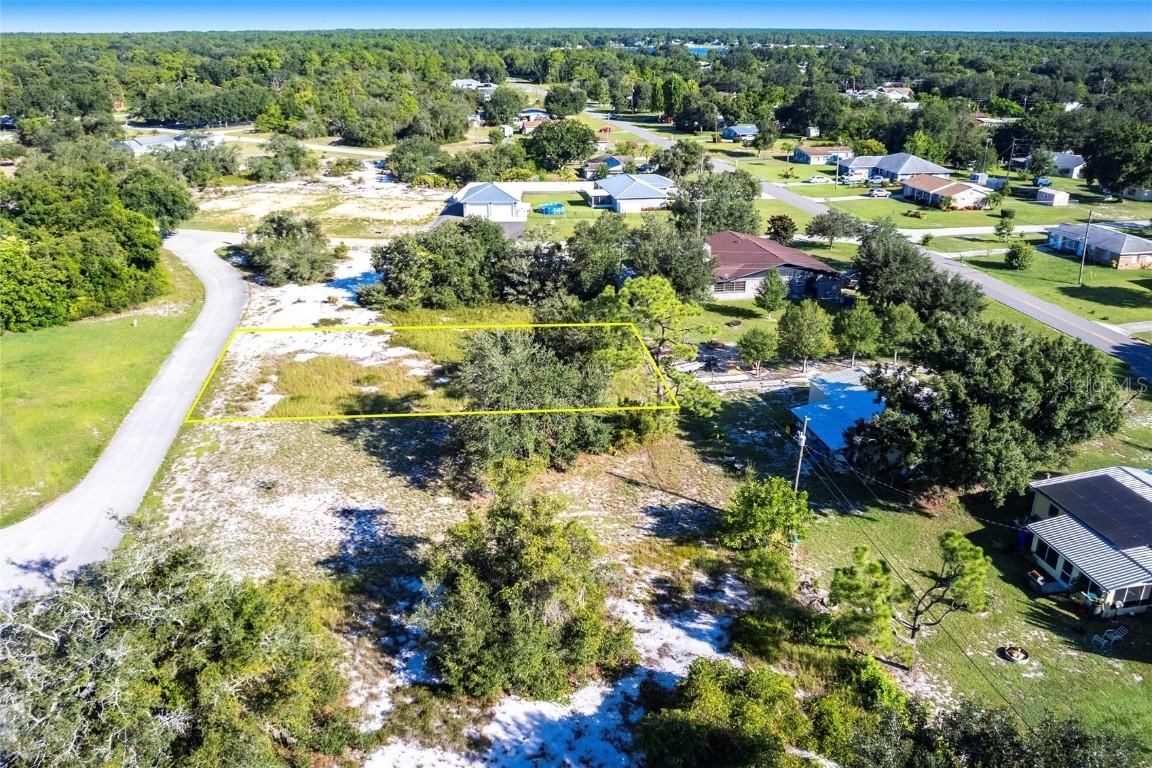917 Hollyhock Ct., Lake Placid, FL 33852