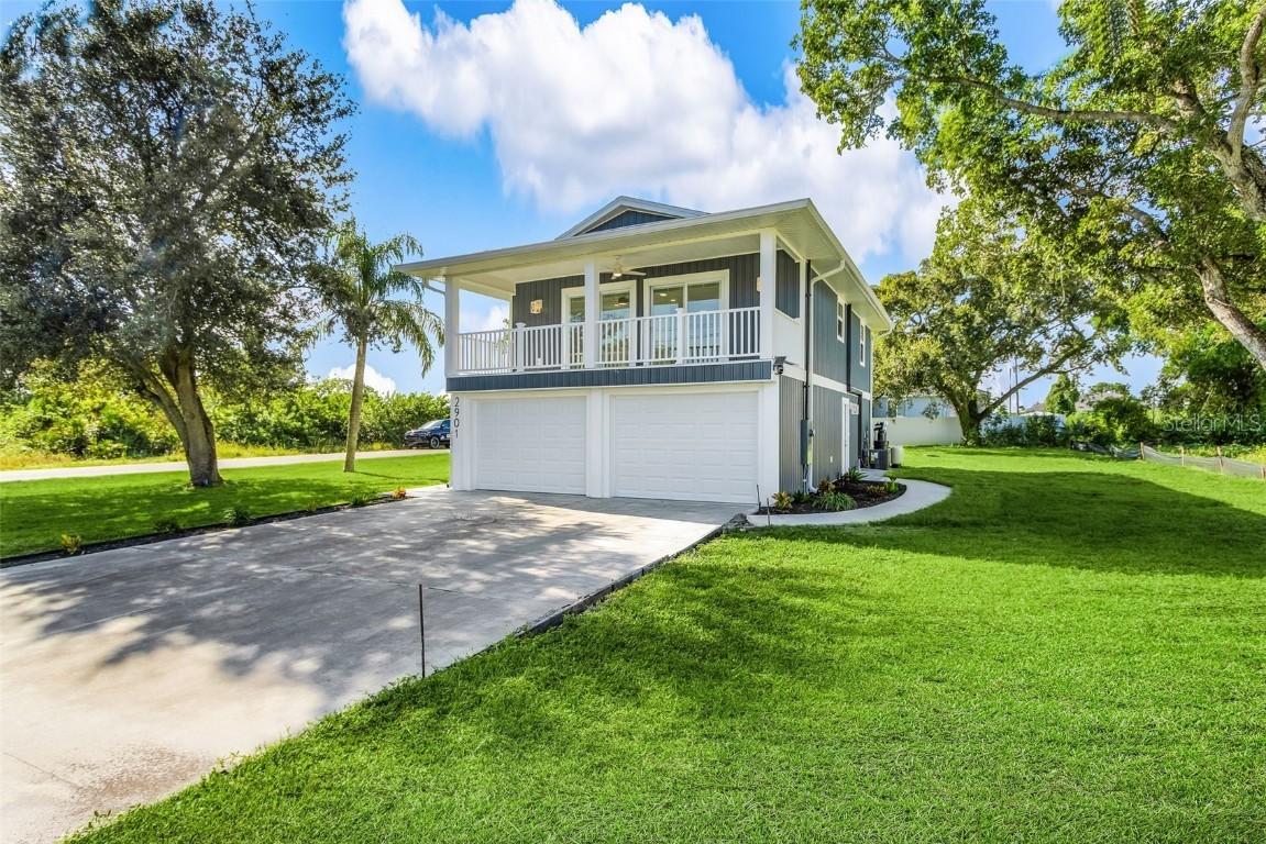 2901 10th St., Lehigh Acres, FL 33976