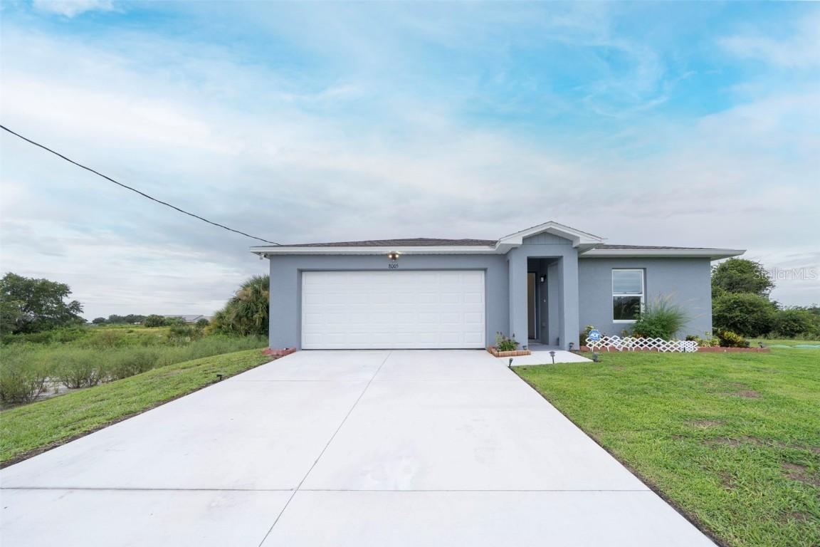 8005 Melody Cir., Labelle, FL 33935