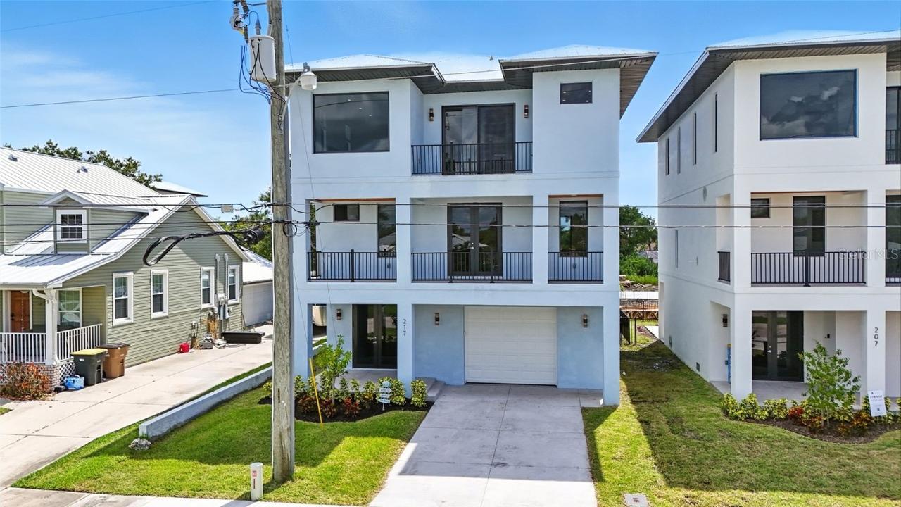 910 W Olympia Ave., Punta Gorda, FL 33950