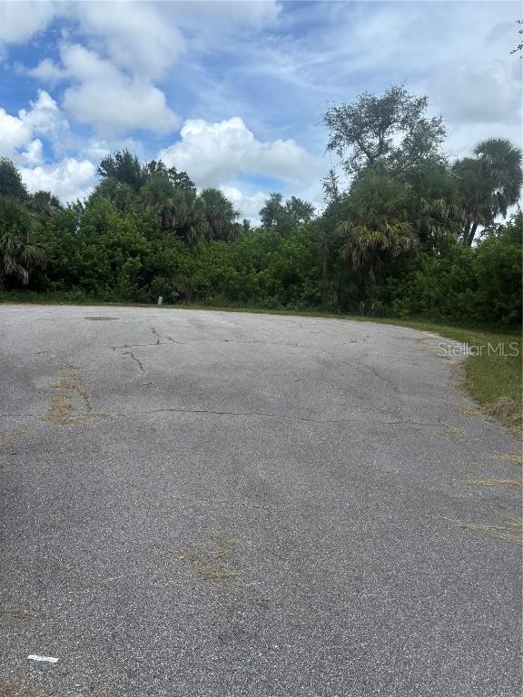 111 Bebb Ct., Rotonda West, FL 33947