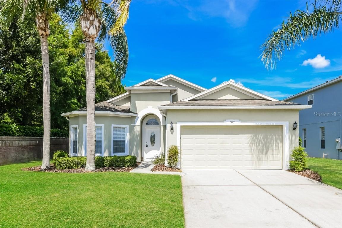 919 Dorset Pl., Davenport, FL 33896