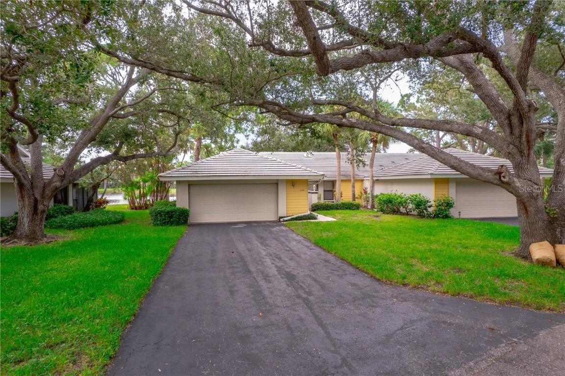 234 Southampton Ln. #260, Venice, FL 34293