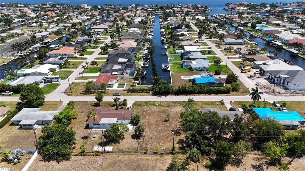 425 Monterey Ave., Cape Coral, FL 33904