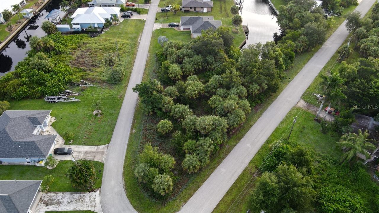 2068 Palm Harbor Ter., Punta Gorda, FL 33982