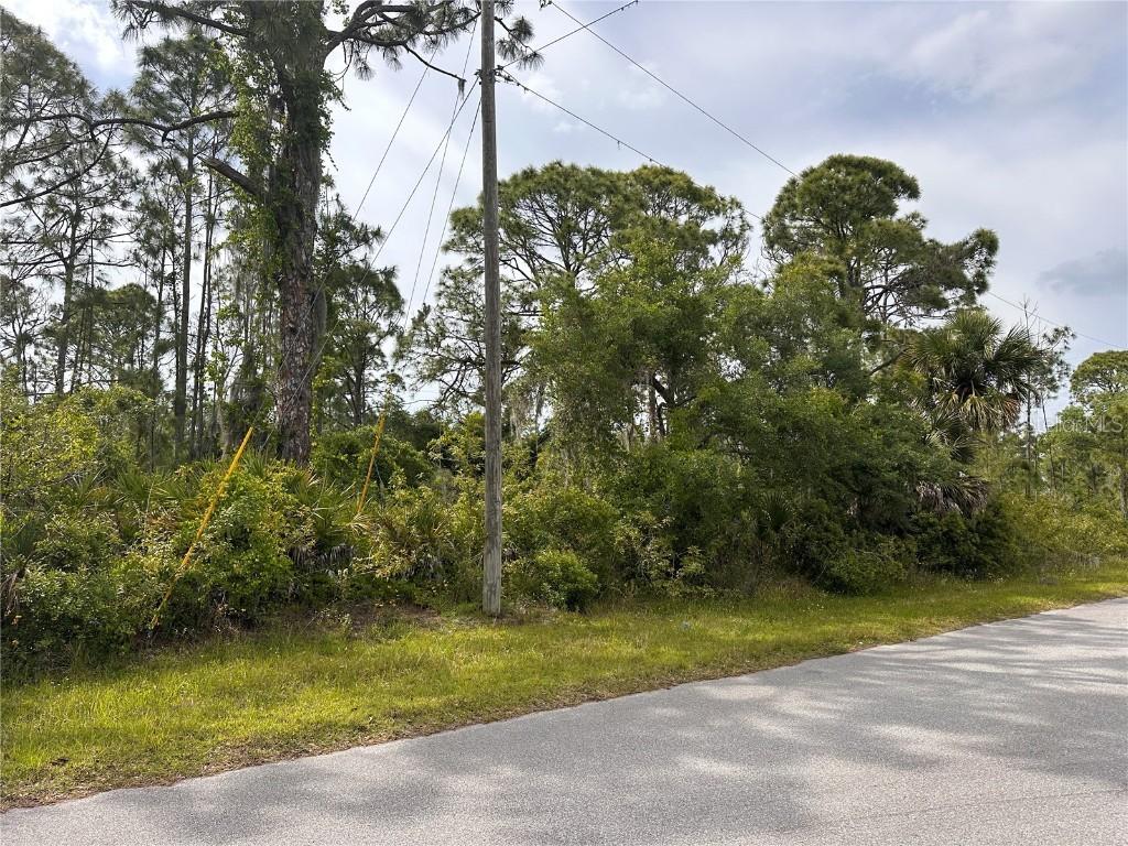 492 Biscayne Dr., Port Charlotte, FL 33953