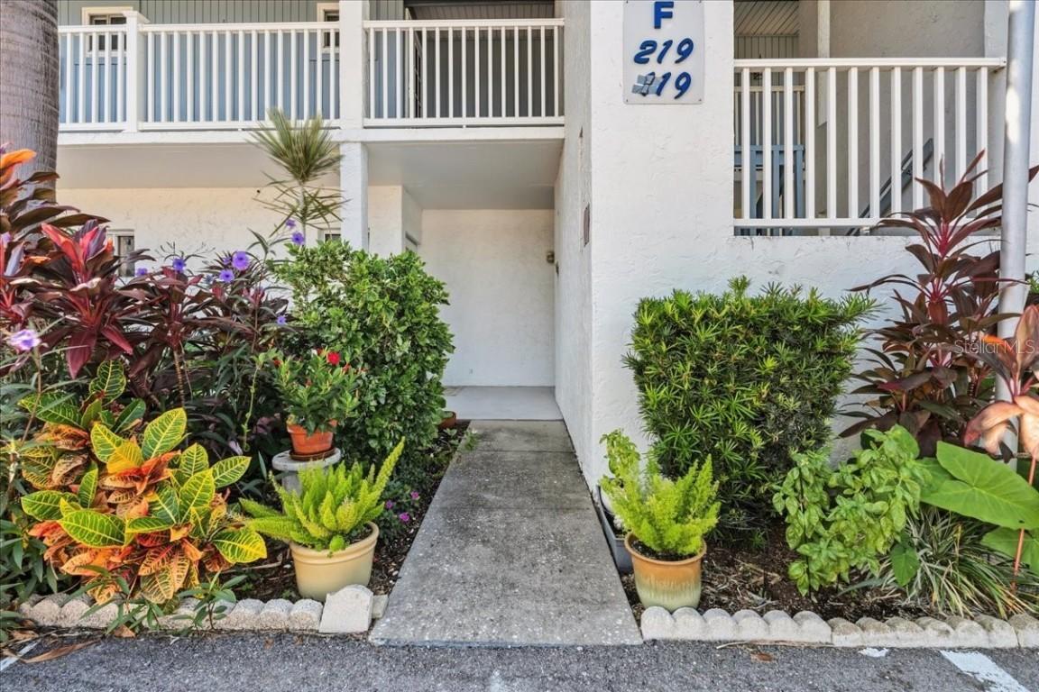 22375 Edgewater Dr. #120, Punta Gorda, FL 33980