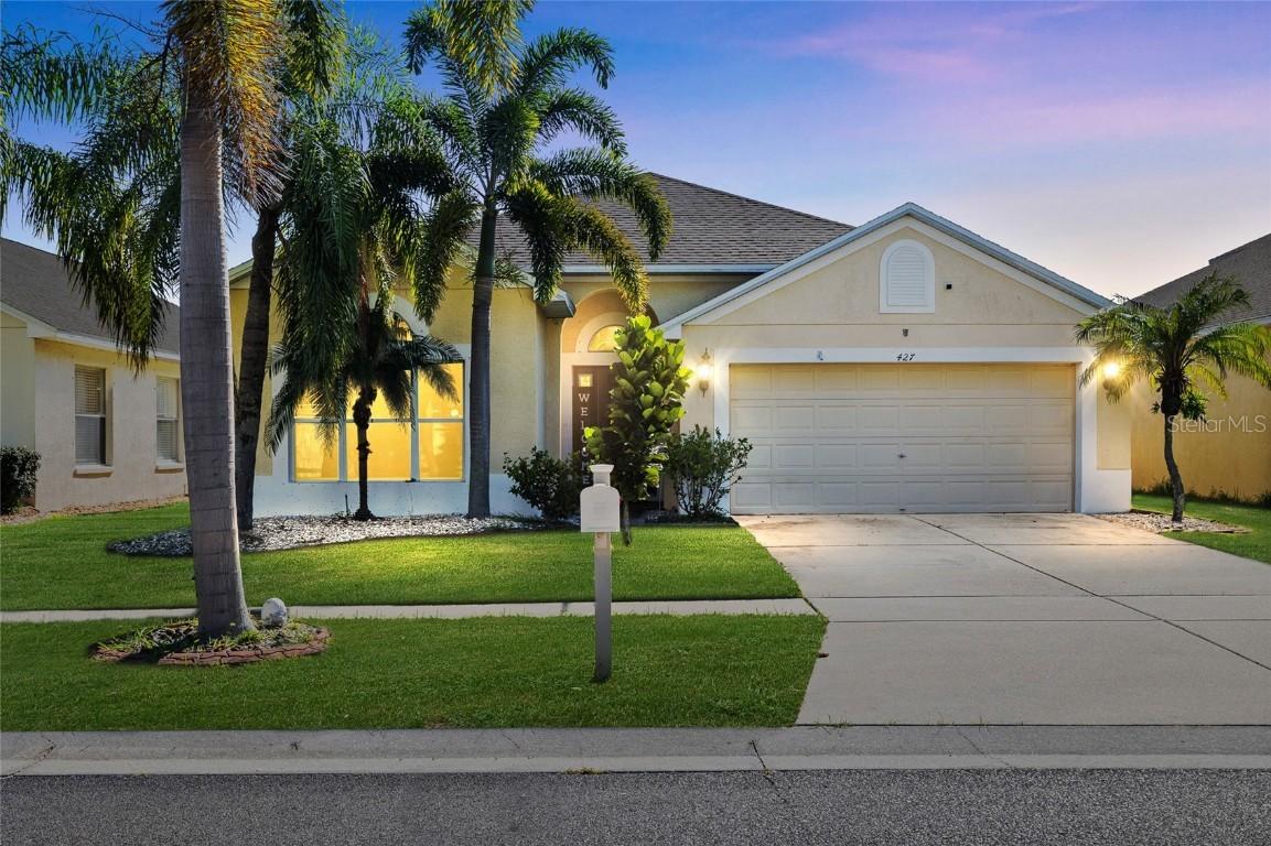 427 Stone Briar Dr., Ruskin, FL 33570