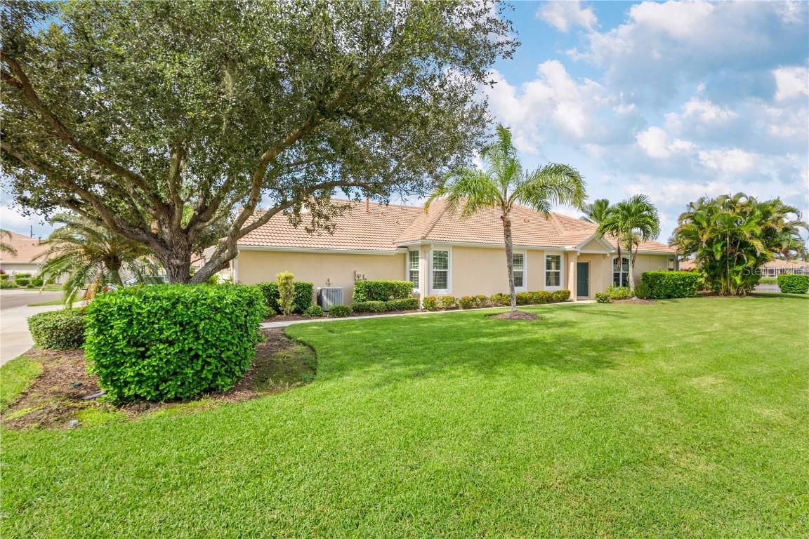 5064 Whispering Oaks Dr., North Port, FL 34287