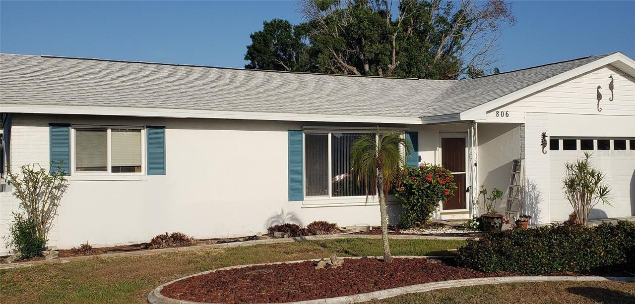 806 Hickory Ln., Bradenton, FL 34208