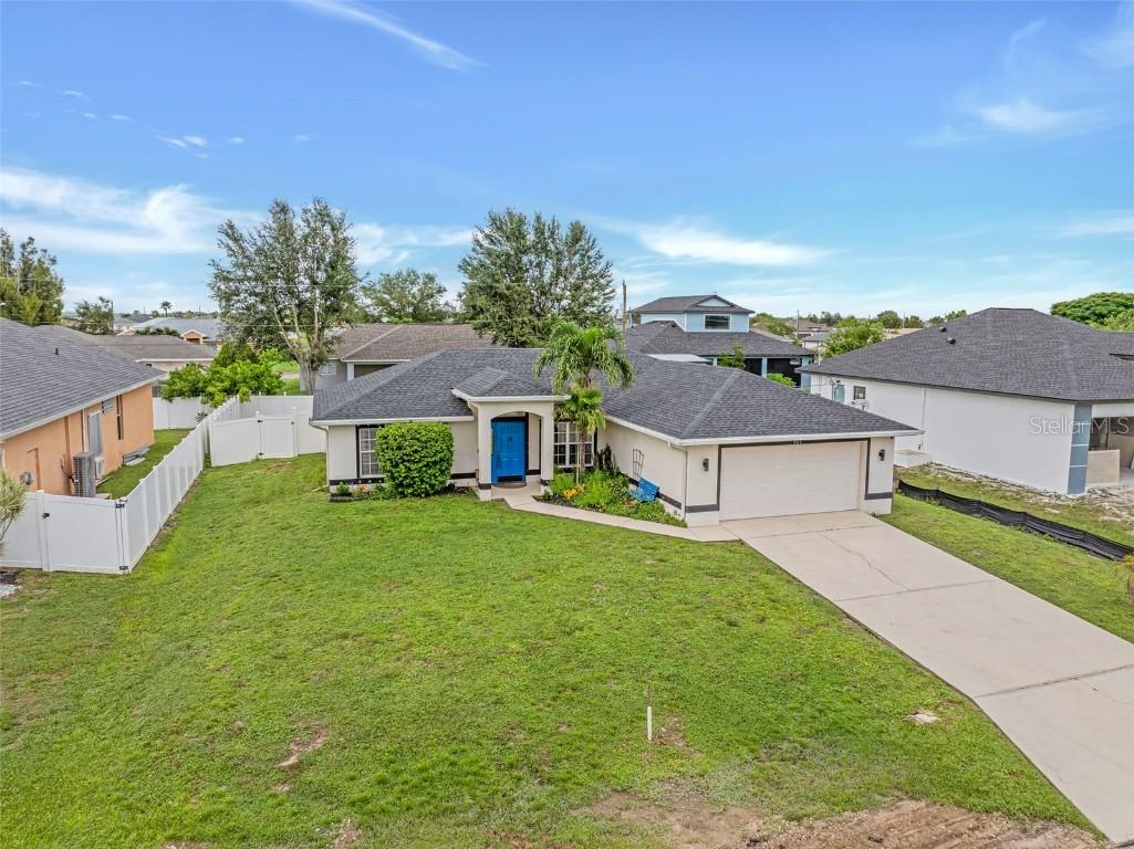 905 NE 17th St., Cape Coral, FL 33909