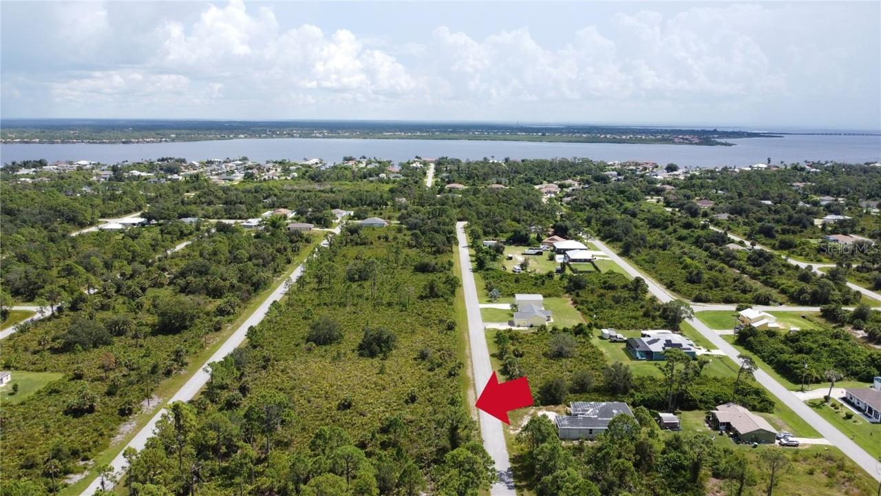 12086 Ashley Ave., Port Charlotte, FL 33981