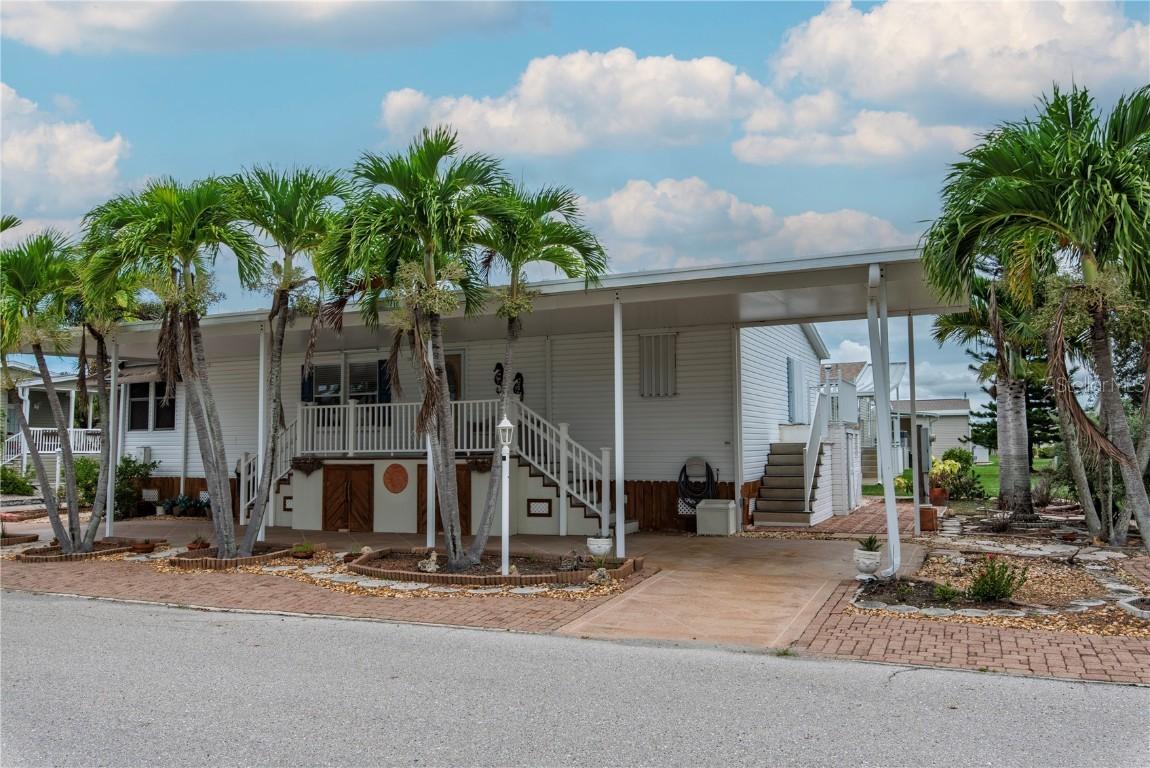 29 Amsterdam Ave., Punta Gorda, FL 33950