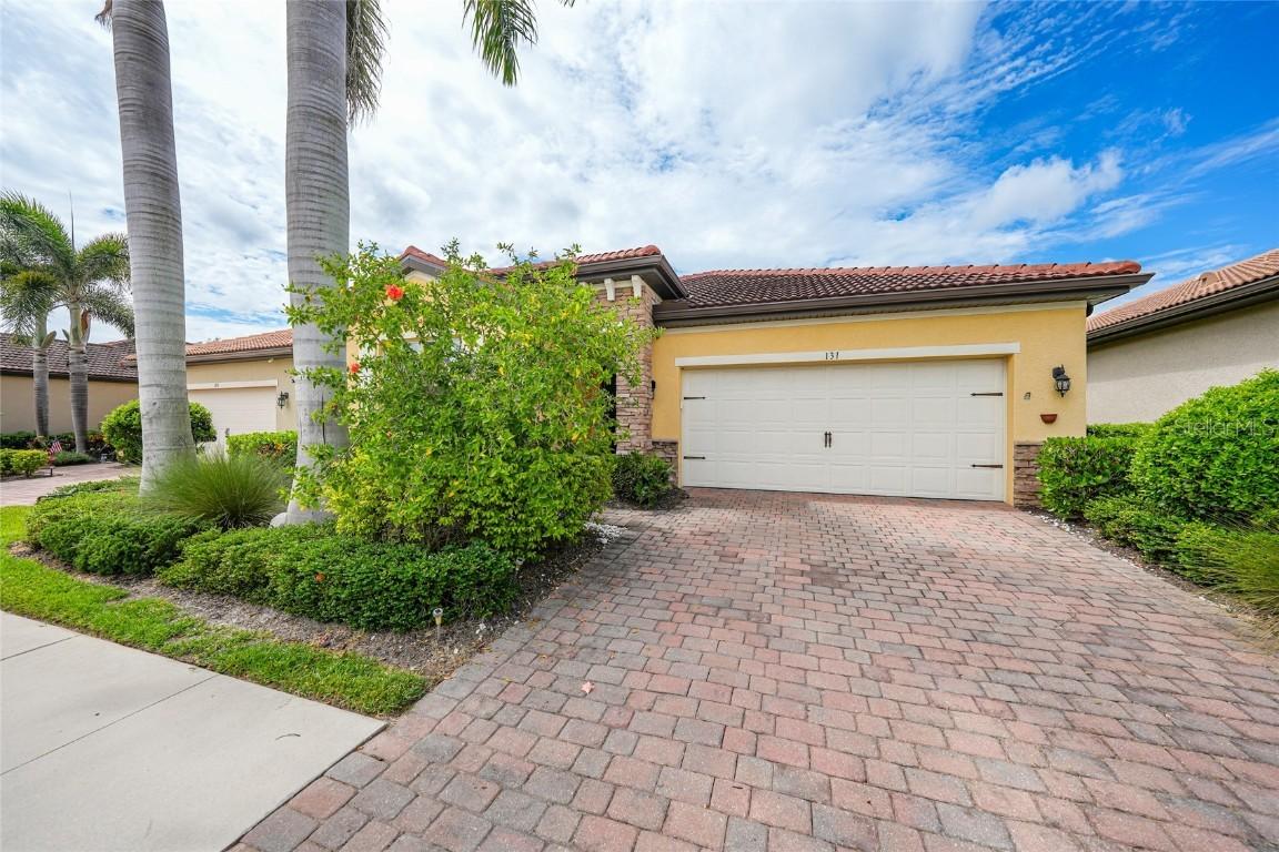 131 Ventosa Pl., Nokomis, FL 34275