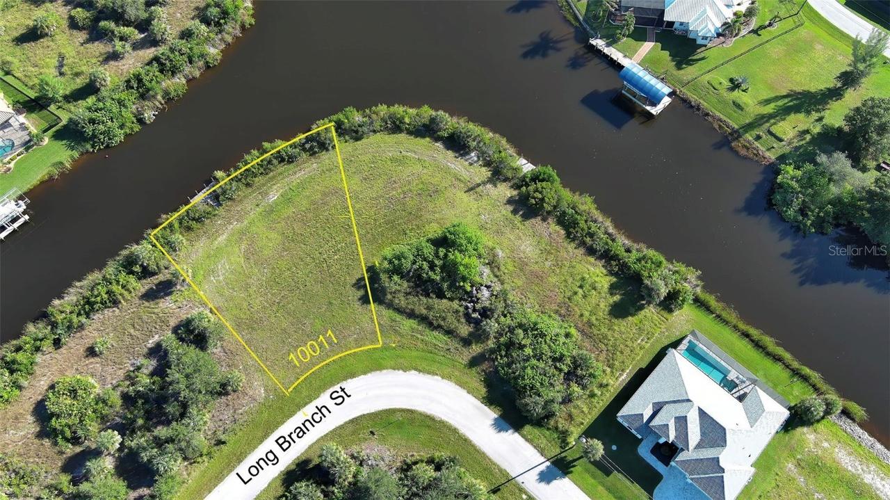 10011 Long Branch St., Port Charlotte, FL 33981