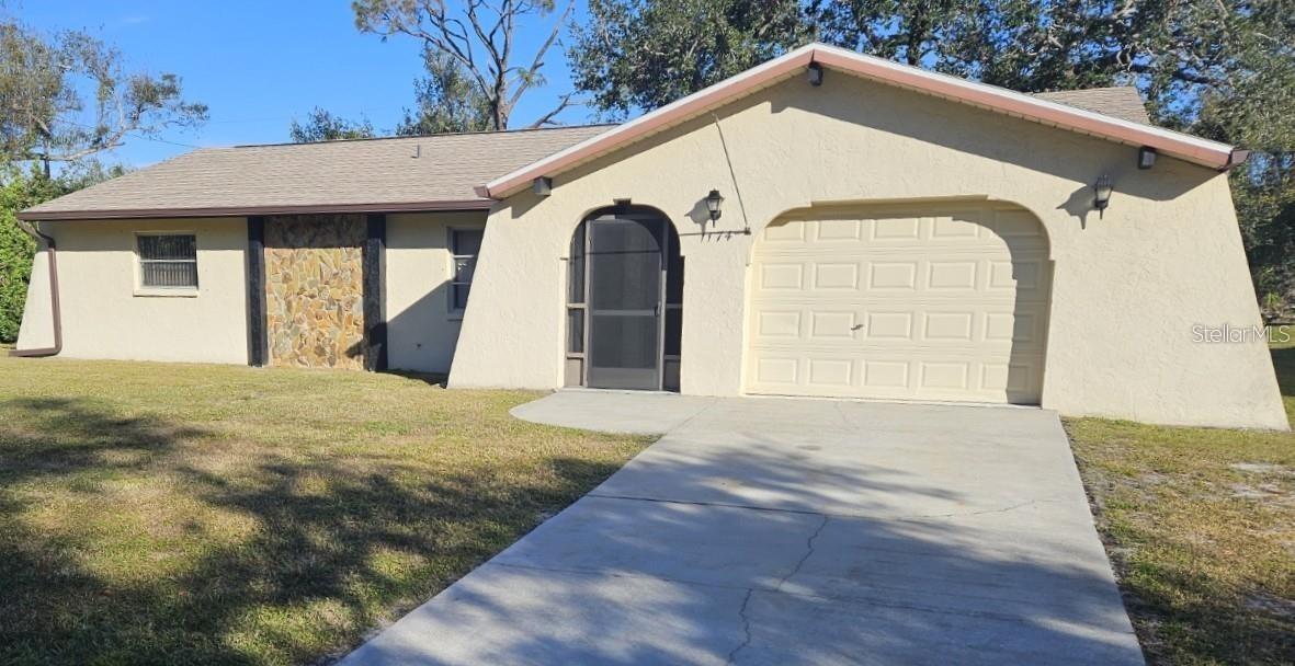1174 Victoria Ave., Port Charlotte, FL 33948