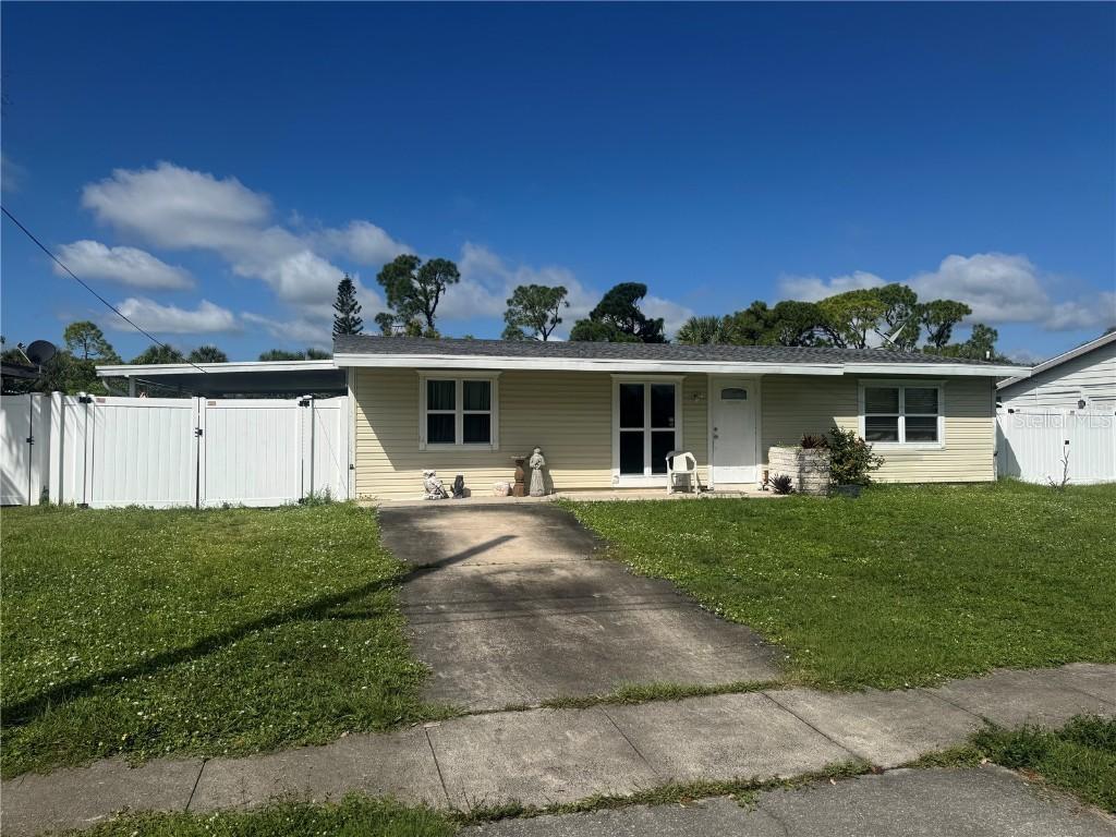 2089 Hariet St., Port Charlotte, FL 33952