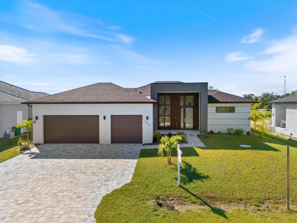 10123 Boylston St., Port Charlotte, FL 33981