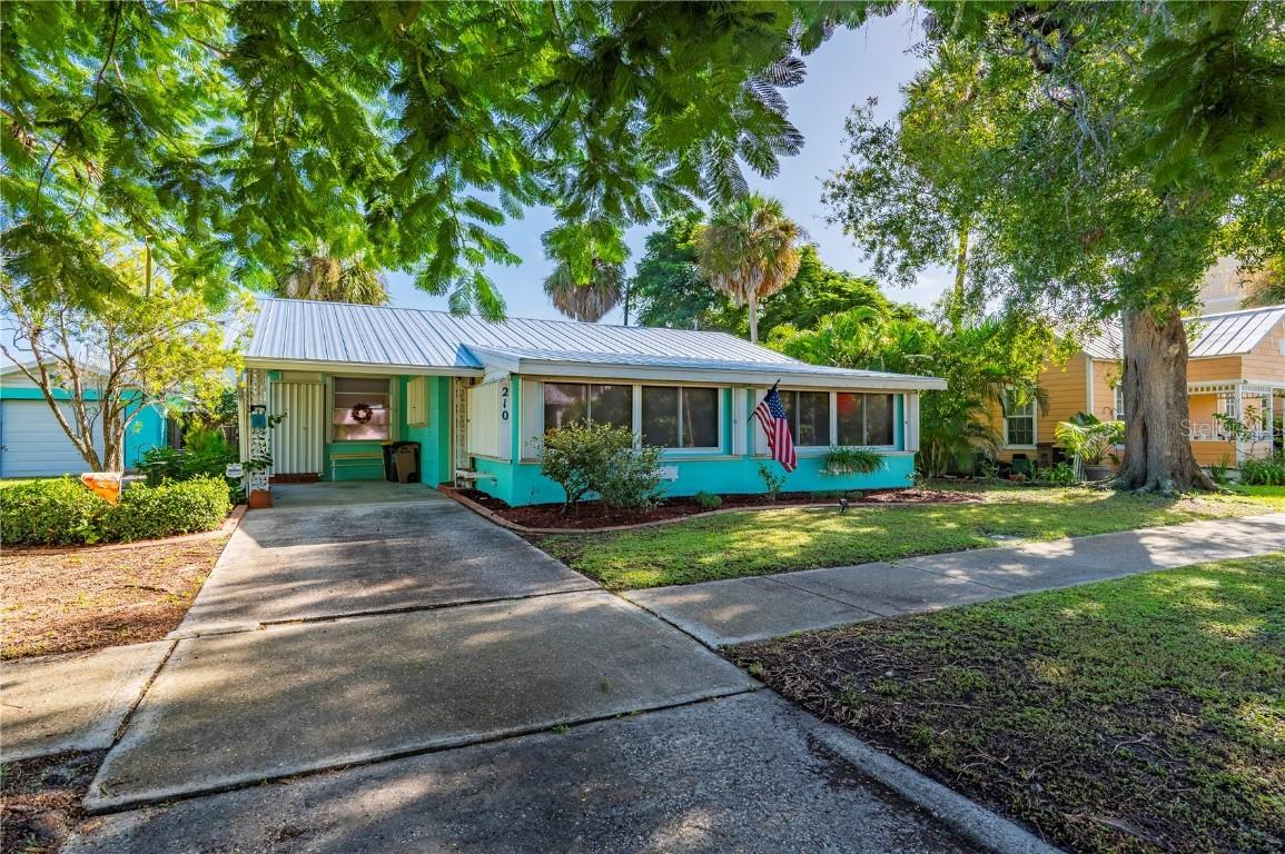 210 Harvey St., Punta Gorda, FL 33950