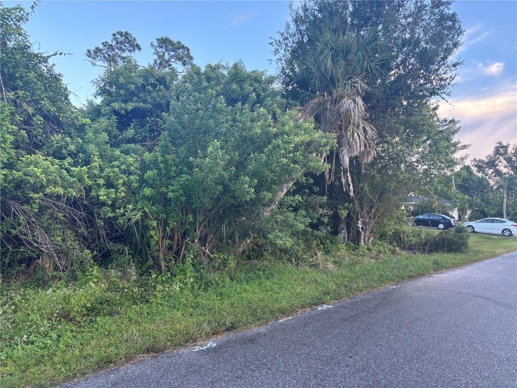 773 Red Bay St., Port Charlotte, FL 33948