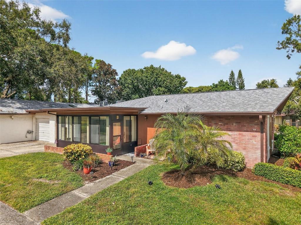 2320 Shelly Dr. #B, Palm Harbor, FL 34684