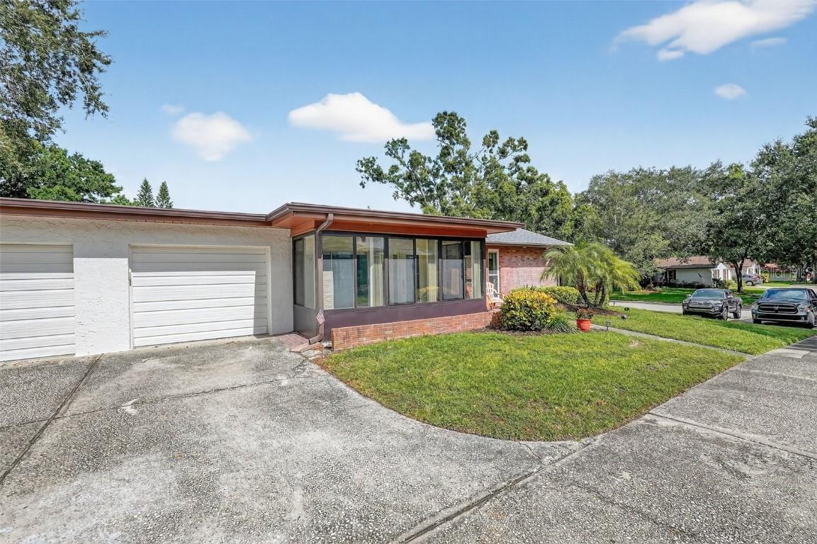 2320 Shelly Dr. #B, Palm Harbor, FL 34684