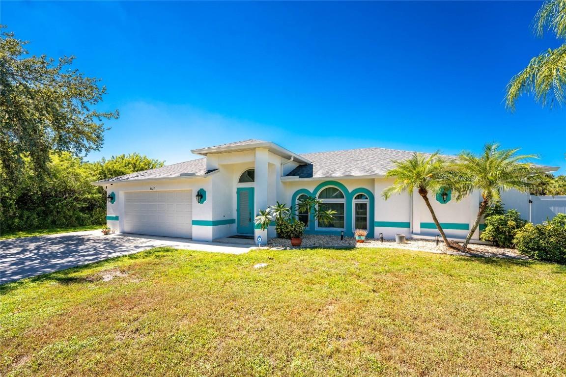 3027 Ridgewood Dr., North Port, FL 34287