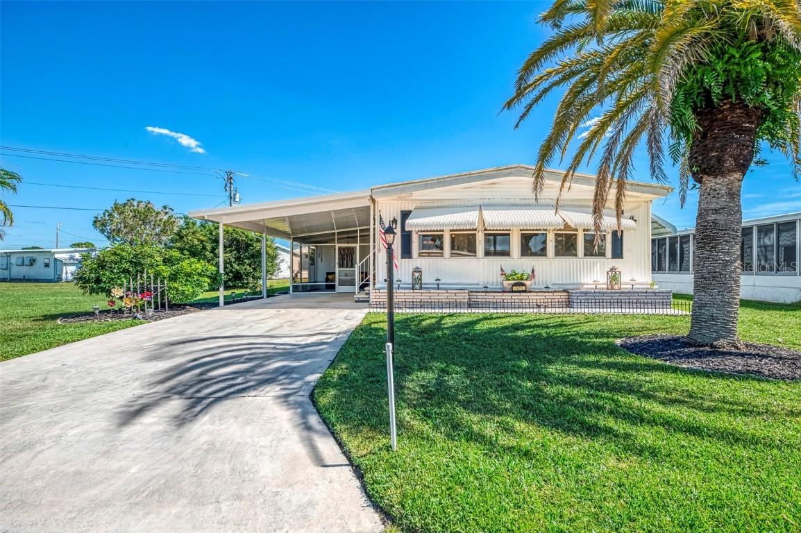 49 Compass Point, North Port, FL 34287
