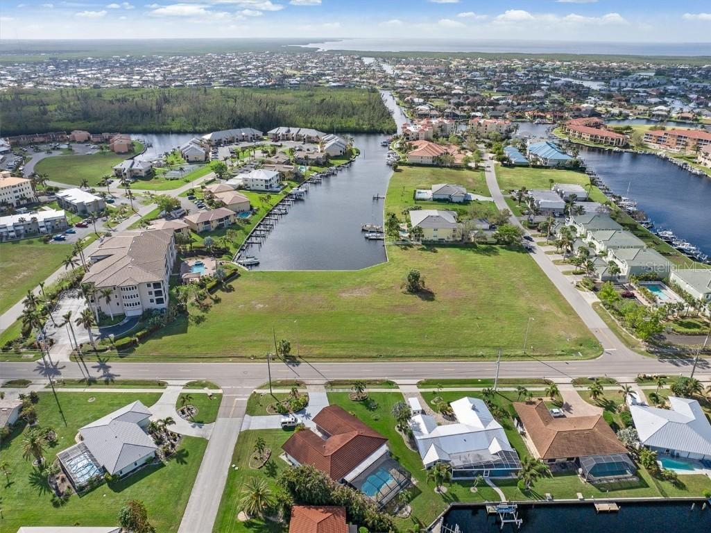 1359 Aqui Esta Dr., Punta Gorda, FL 33950