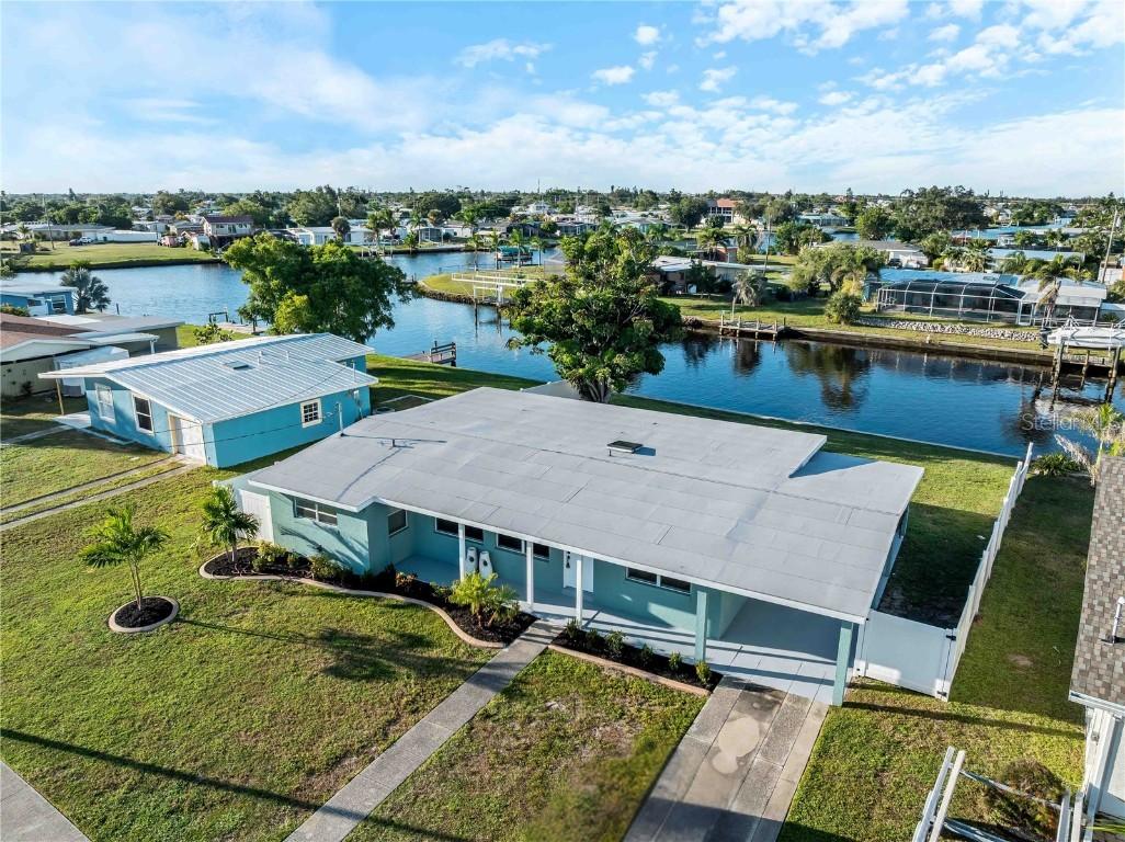 581 Lindley Ter., Port Charlotte, FL 33952