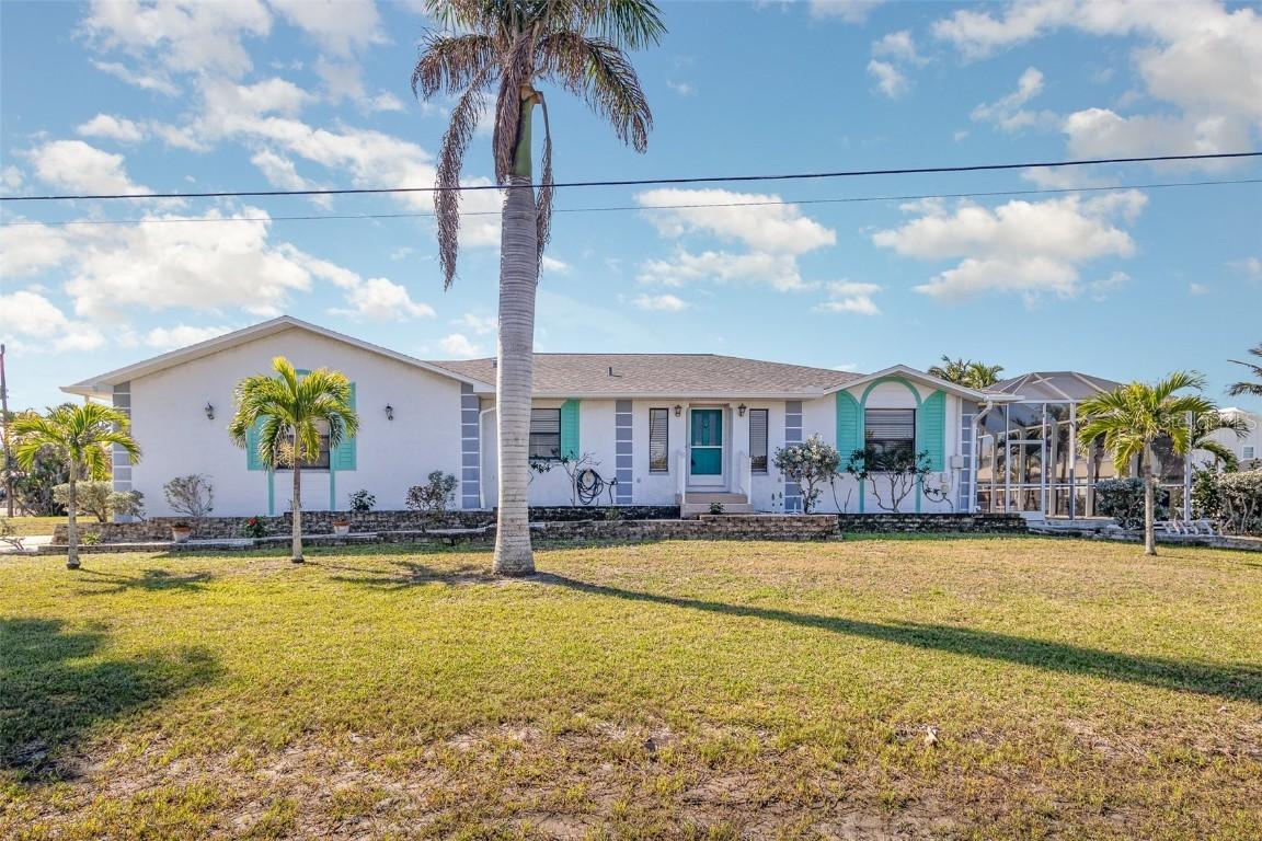 2391 Date St., St James City, FL 33956