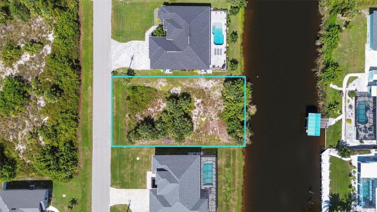 9428 Miami Cir., Port Charlotte, FL 33981