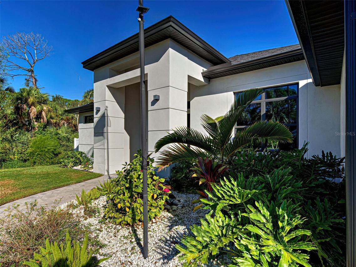 3692 Shawnee Ter., North Port, FL 34286