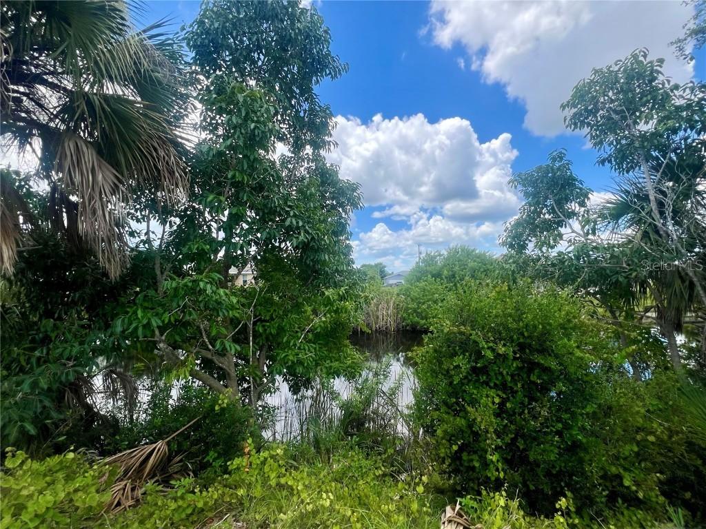 530 NW 18th Pl., Cape Coral, FL 33993