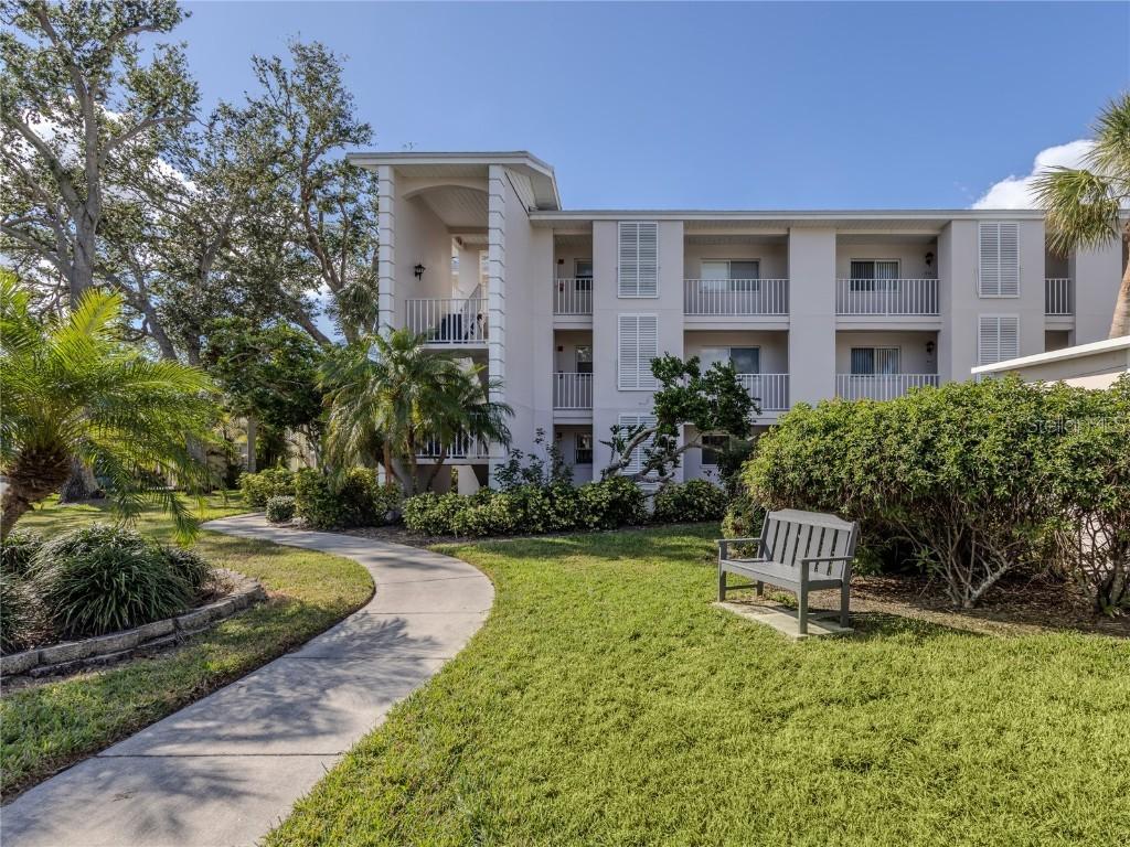 437 Cerromar Ln. #312, Venice, FL 34293