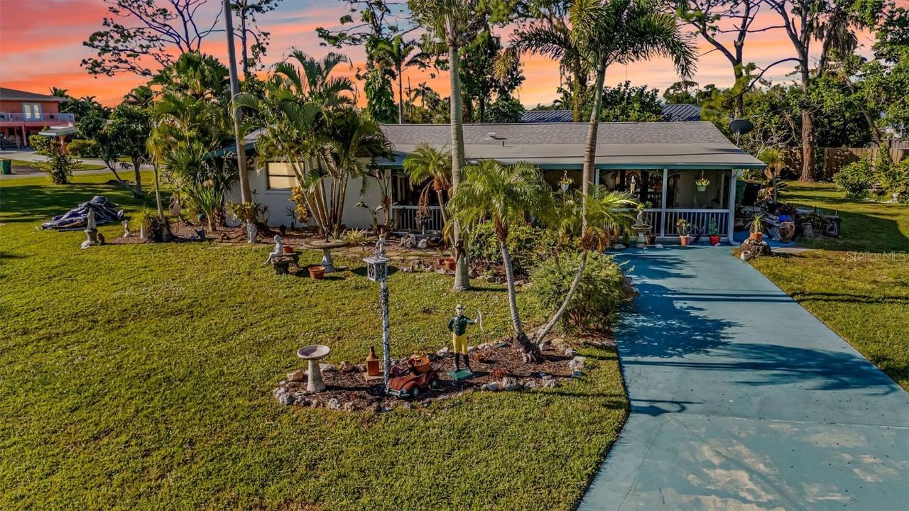 2091 Oyster Creek Dr., Englewood, FL 34224