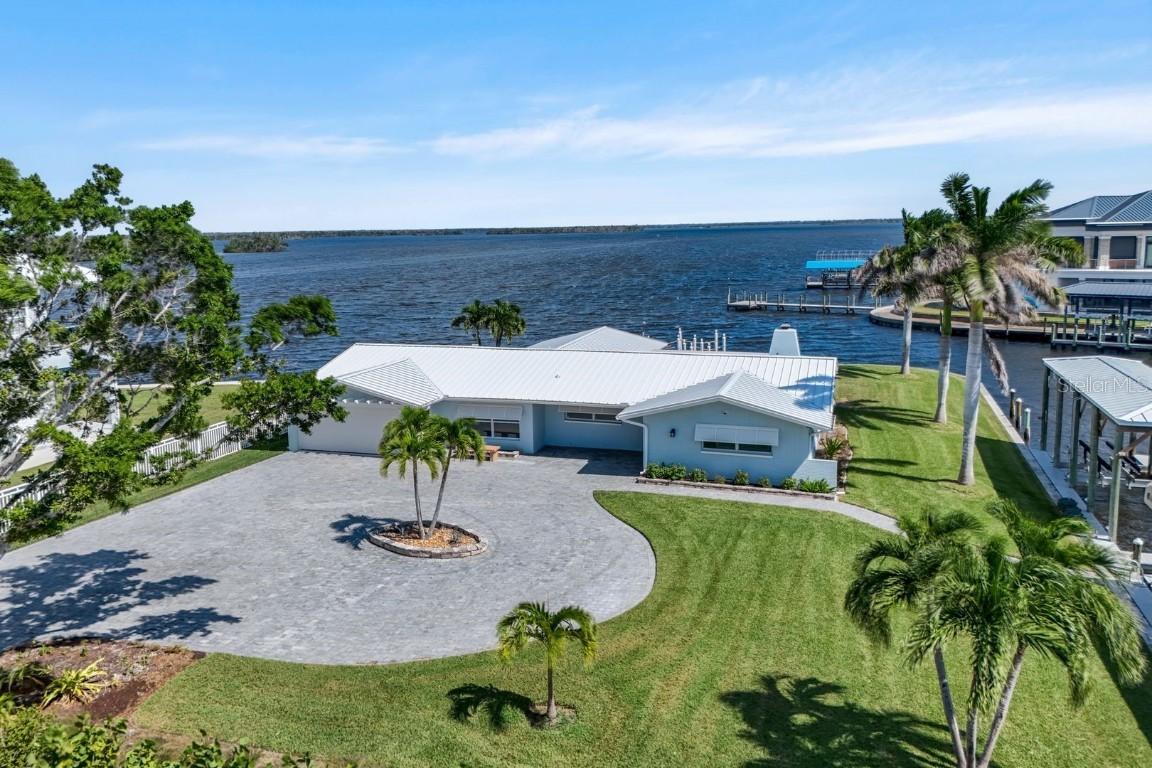 5596 Avenida Pescadora, Fort Myers Beach, FL 33931