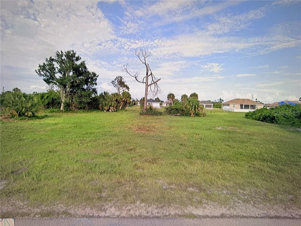 183 Rotonda Blvd., Rotonda West, FL 33947