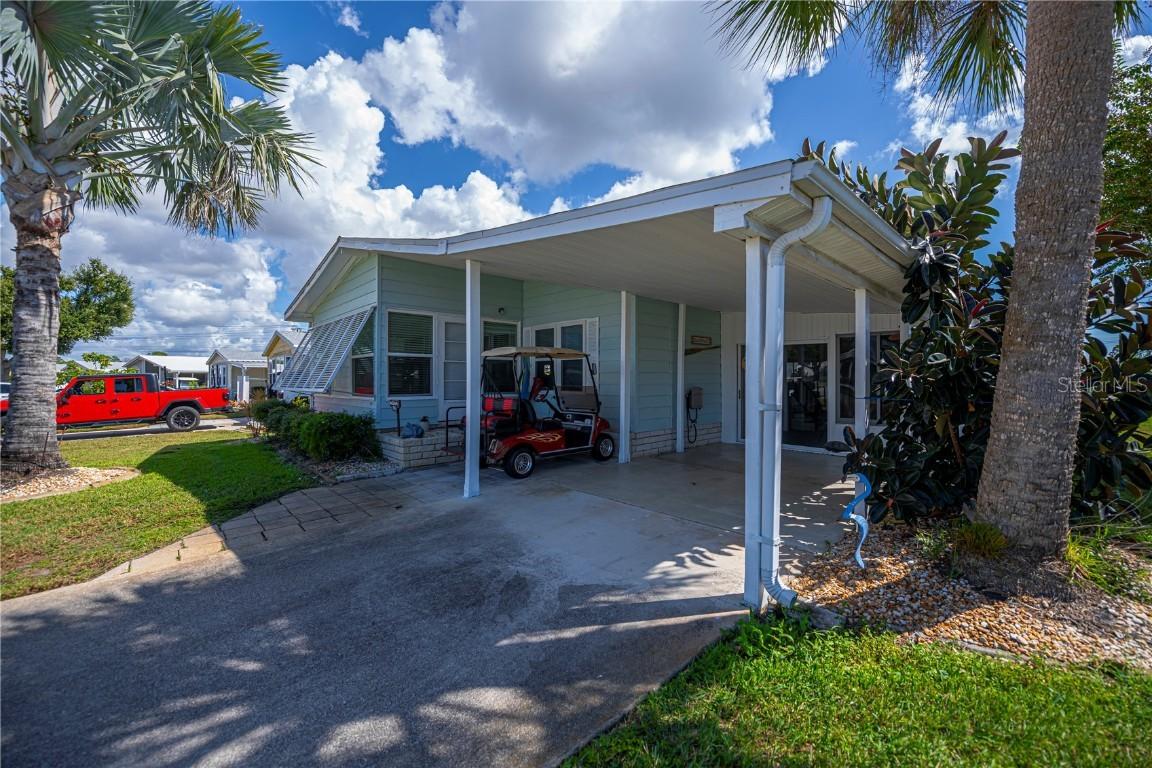 715 Tangerine Woods Blvd., Englewood, FL 34223