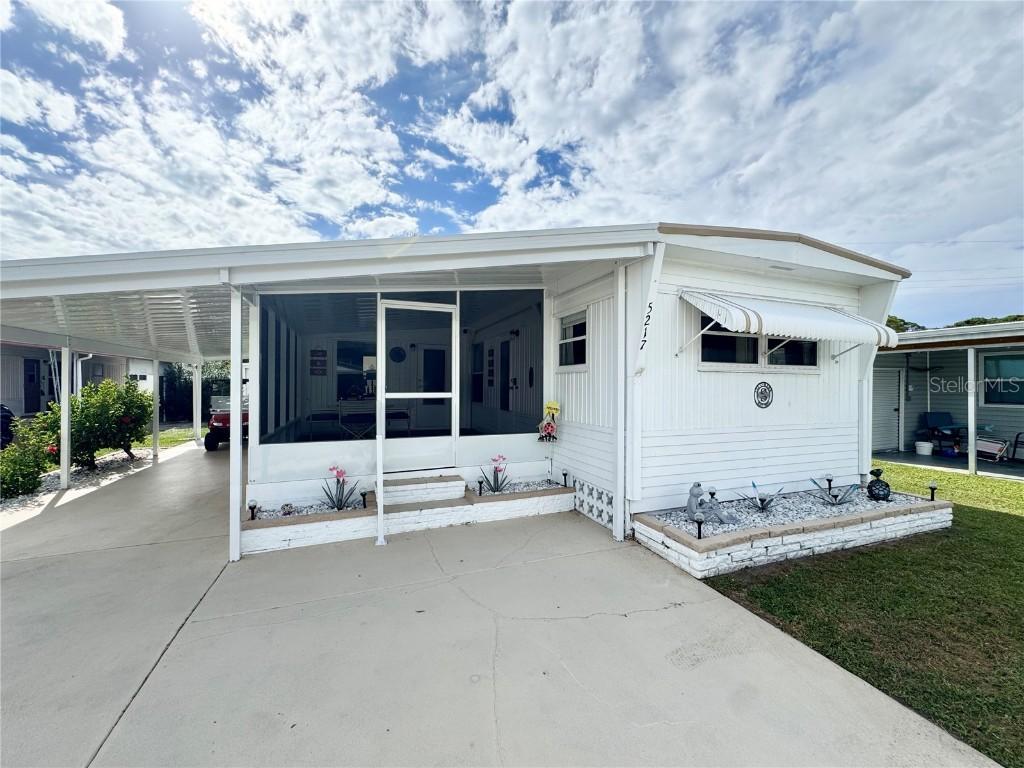 5217 Pebble Beach Ave., Sarasota, FL 34234