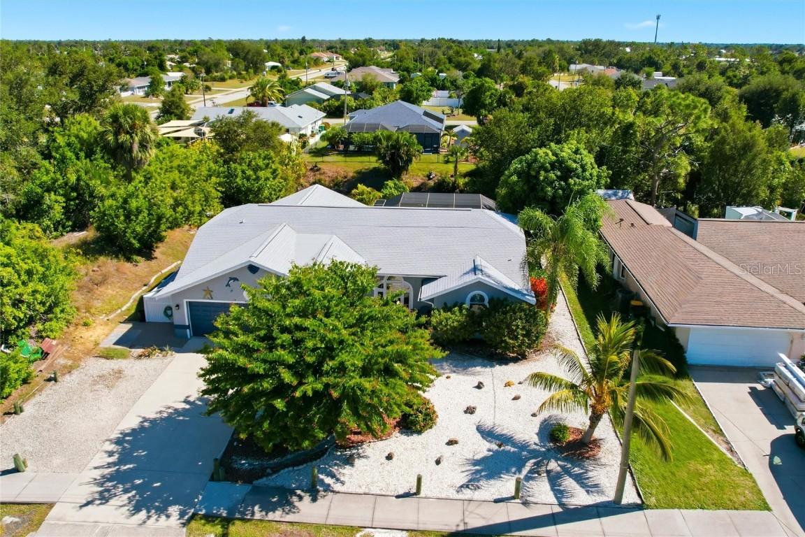 7490 Spinnaker Blvd., Englewood, FL 34224