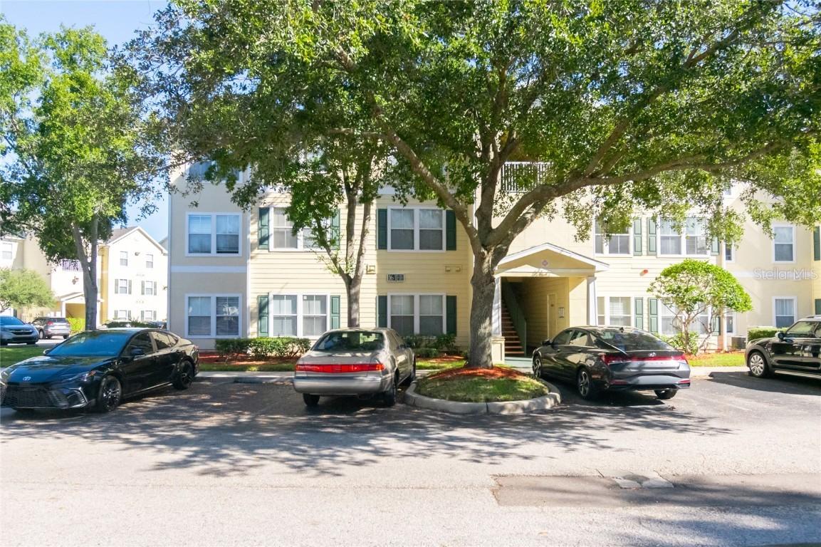 18103 Back Stretch Ln., Tampa, FL 33647