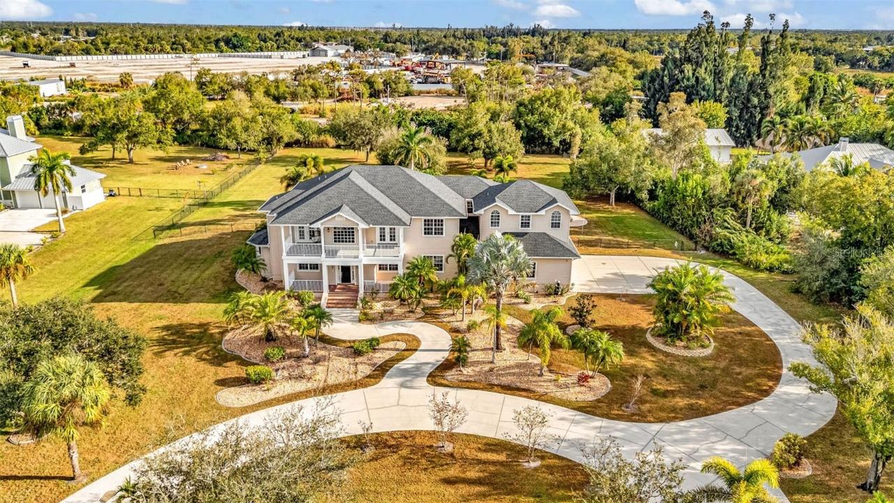 5595 Riverside Dr., Punta Gorda, FL 33982