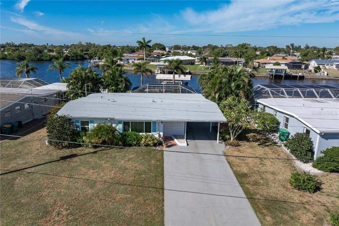 407 Dunn Dr., Port Charlotte, FL 33952