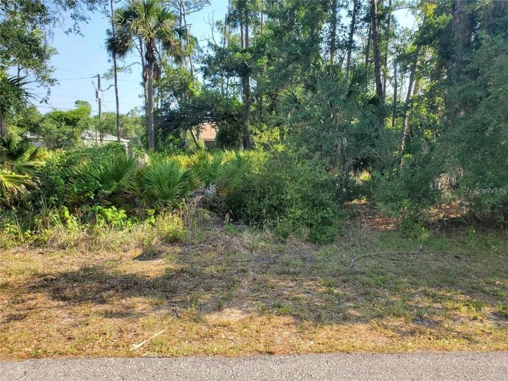 18358 Oxford Ave., Port Charlotte, FL 33948