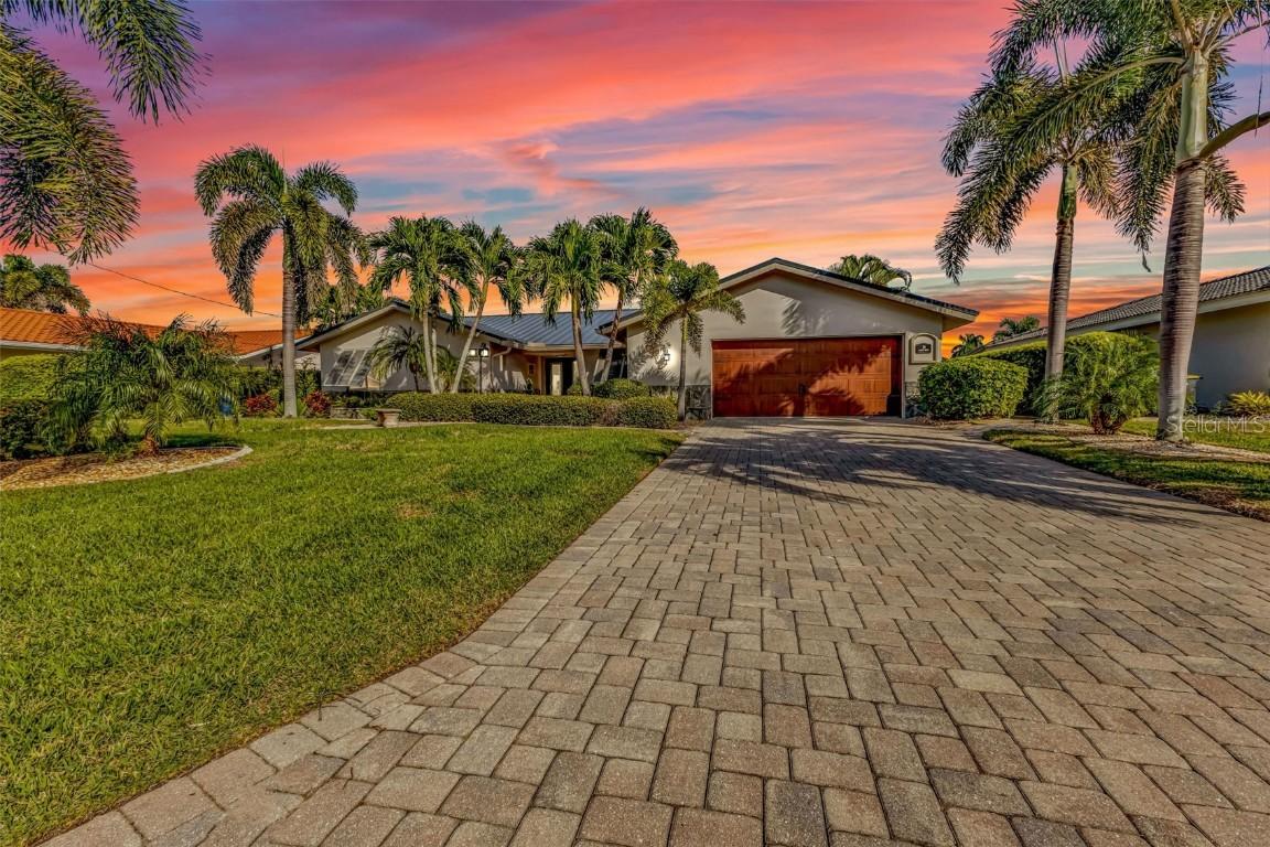 16 Ocean Dr., Punta Gorda, FL 33950