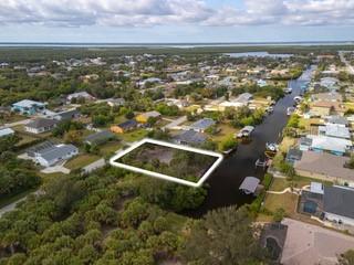 18262 Van Nuys Cir., Port Charlotte, FL 33948