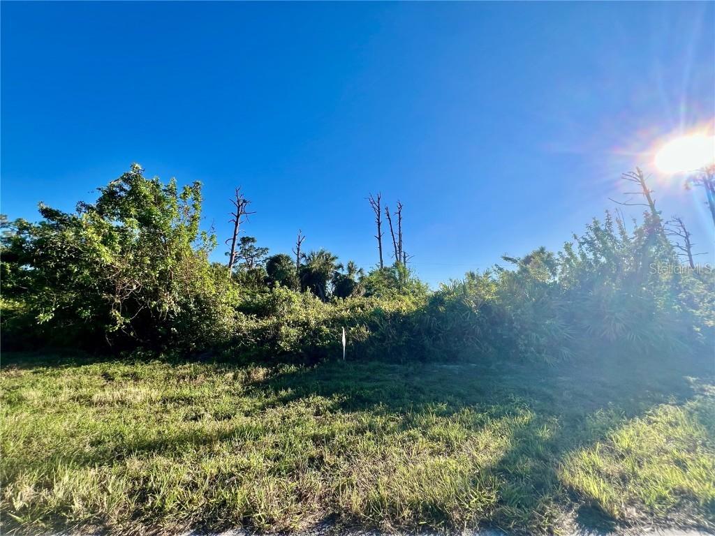 10 Leeward Ln., Placida, FL 33946