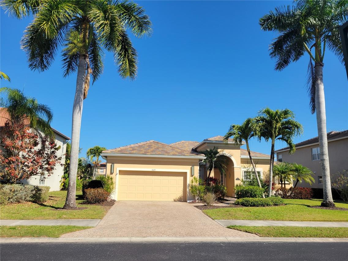 8429 Laurel Lakes Blvd., Naples, FL 34119