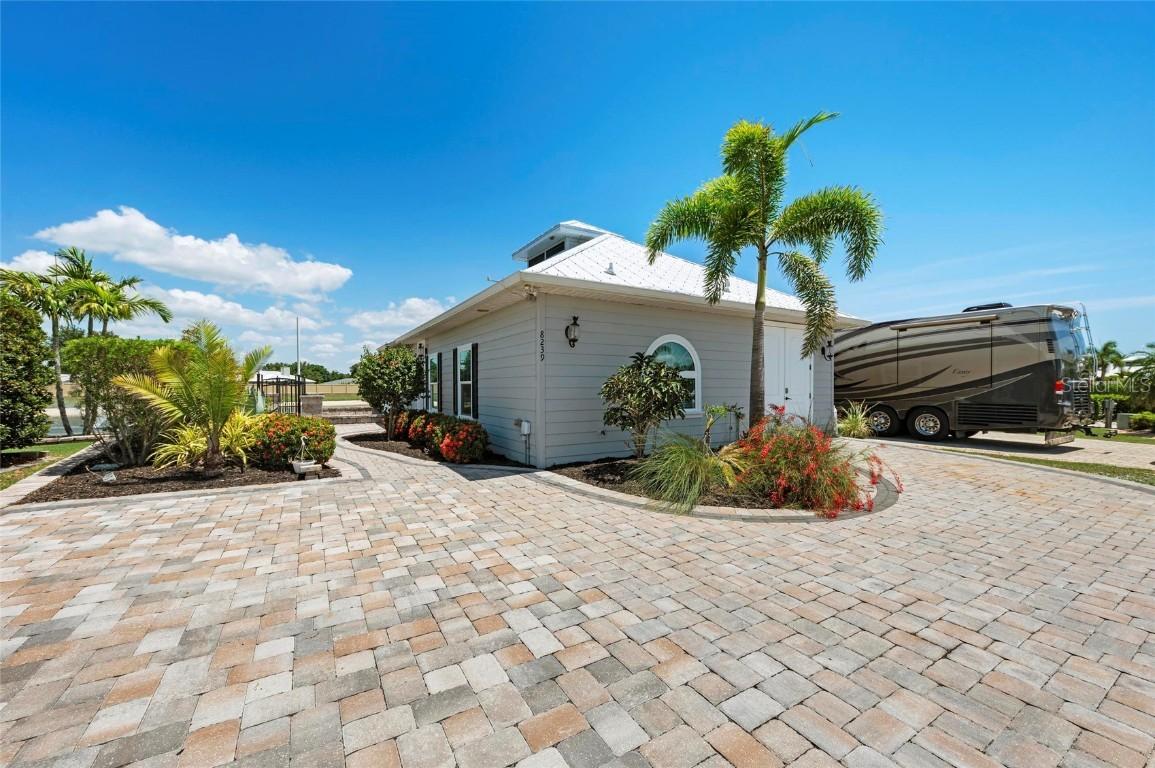 8239 SW Sand Crane Cir. #LOT 11, Arcadia, FL 34269